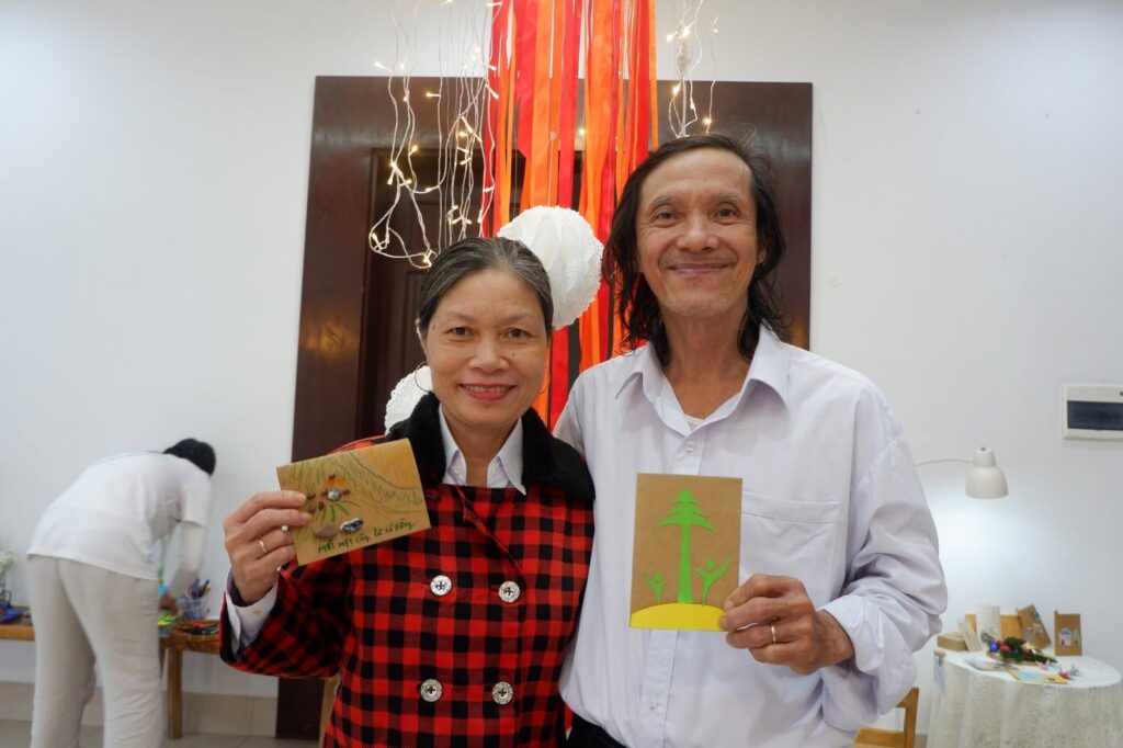 Làm Thiệp – Trao Yêu Thương – hình ảnh hoạt động 24