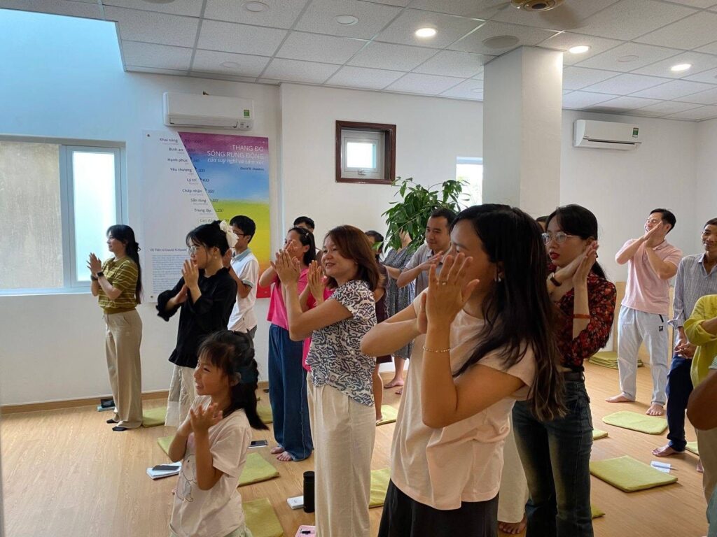 Sống Rực Rỡ – hình ảnh hoạt động 2