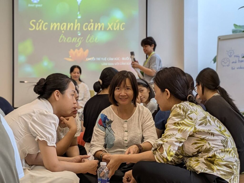 Trí Tuệ Cảm Xúc – Chìa Khóa Mở Cửa Trái Tim – hình ảnh hoạt động 3