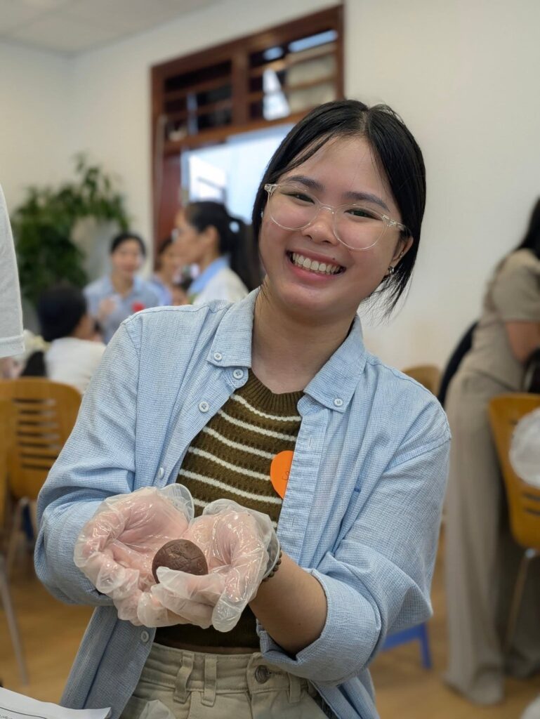 Ăn Xanh – Sống Sành: Làm Bánh Yêu Thương – hình ảnh hoạt động 2