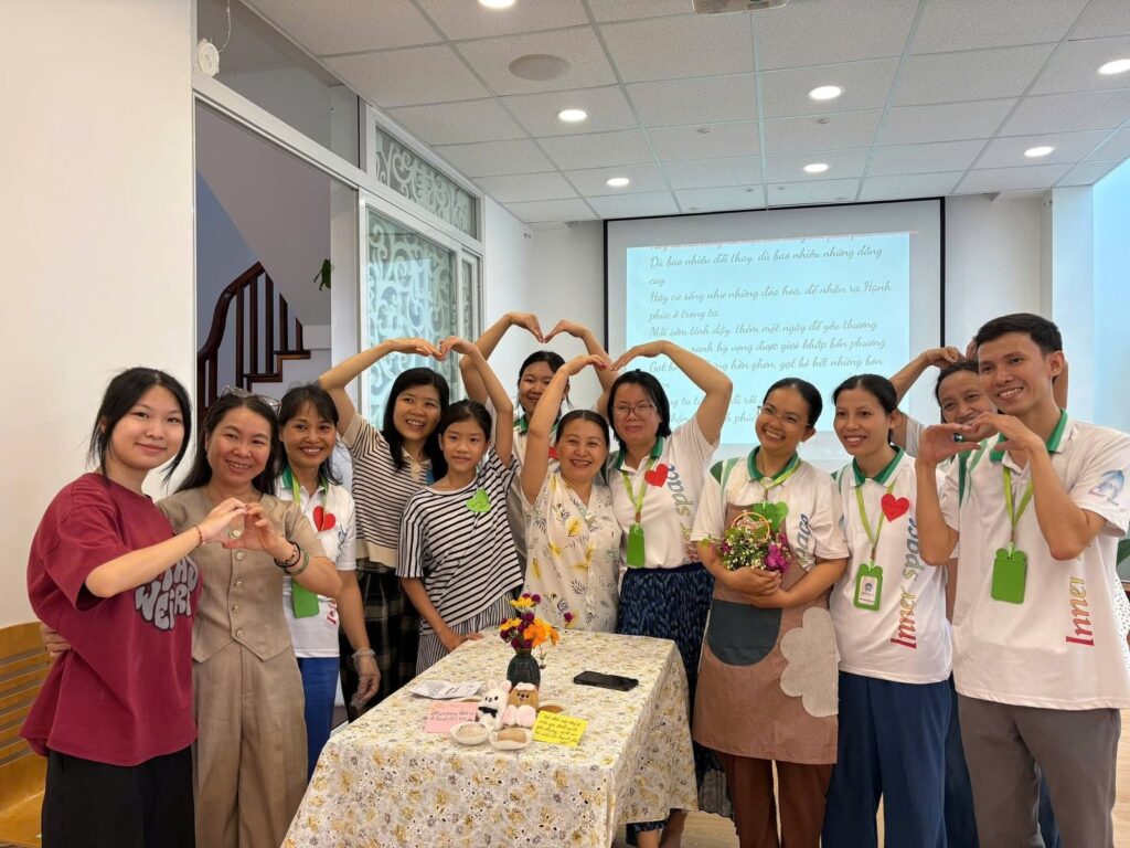 Ăn Xanh – Sống Sành: Làm Bánh Yêu Thương – hình ảnh hoạt động 3